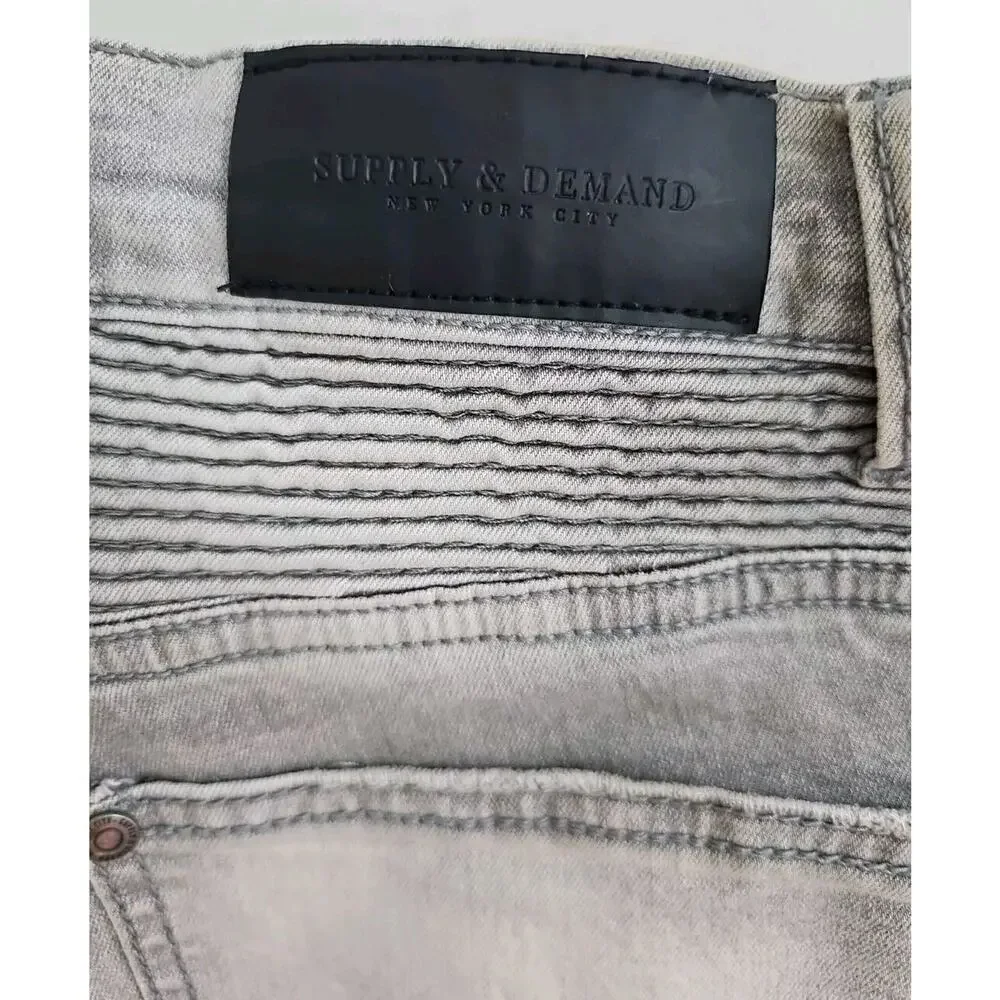 Denim & Supply~Men's Size 36×32 ~Black Light Wash Denim Skinny Jeans Distressed.